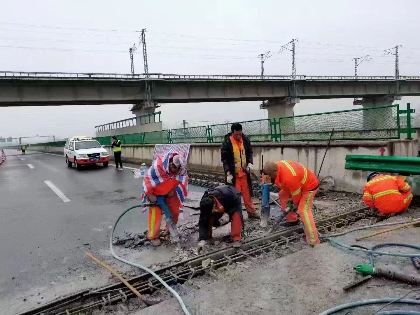 掇刀桥梁伸缩缝抢修料